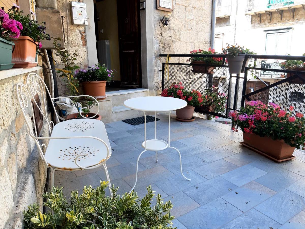 פטראליה סופראנה La Casa Del Pittore Di Petralia מראה חיצוני תמונה