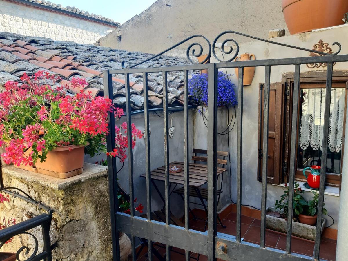 פטראליה סופראנה La Casa Del Pittore Di Petralia מראה חיצוני תמונה