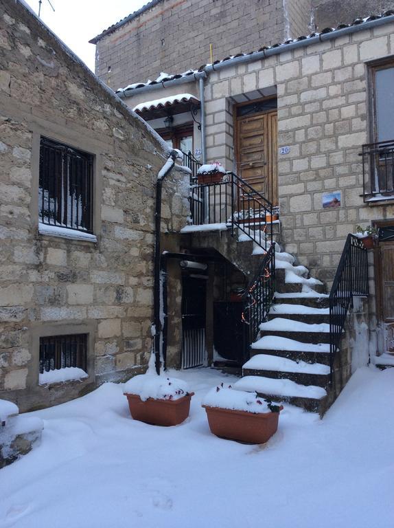 פטראליה סופראנה La Casa Del Pittore Di Petralia מראה חיצוני תמונה