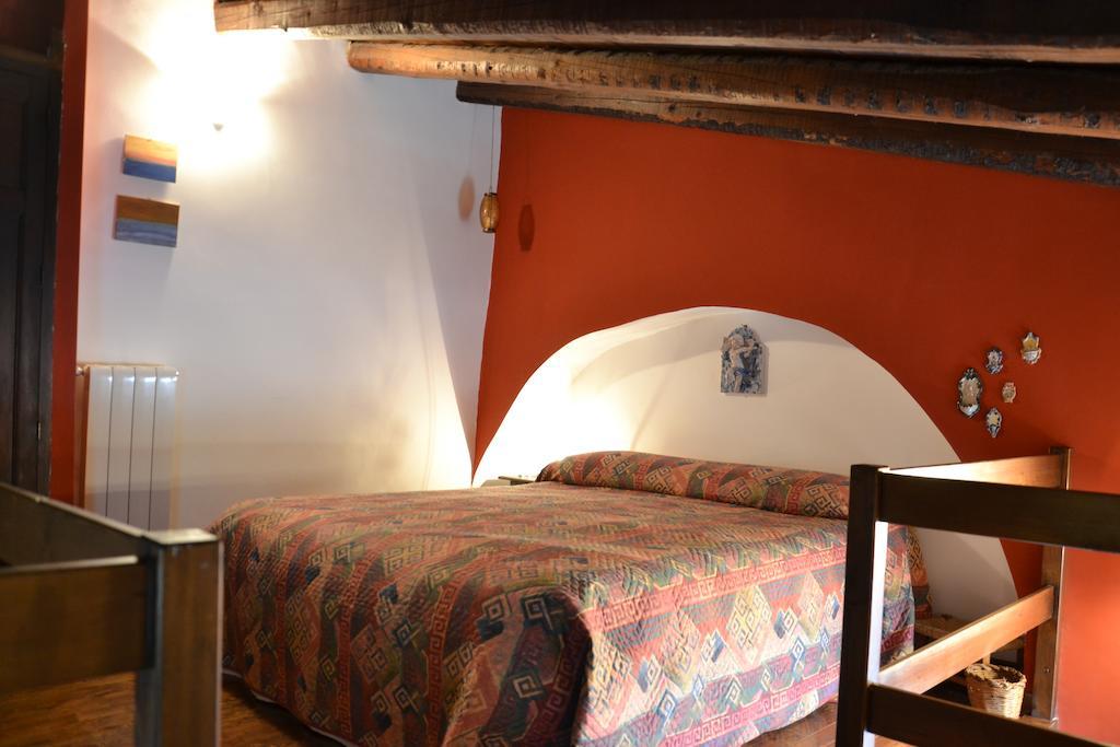פטראליה סופראנה La Casa Del Pittore Di Petralia מראה חיצוני תמונה