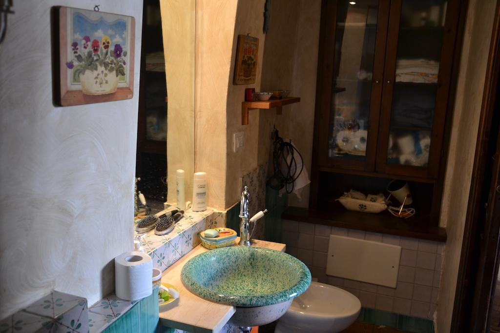 פטראליה סופראנה La Casa Del Pittore Di Petralia חדר תמונה